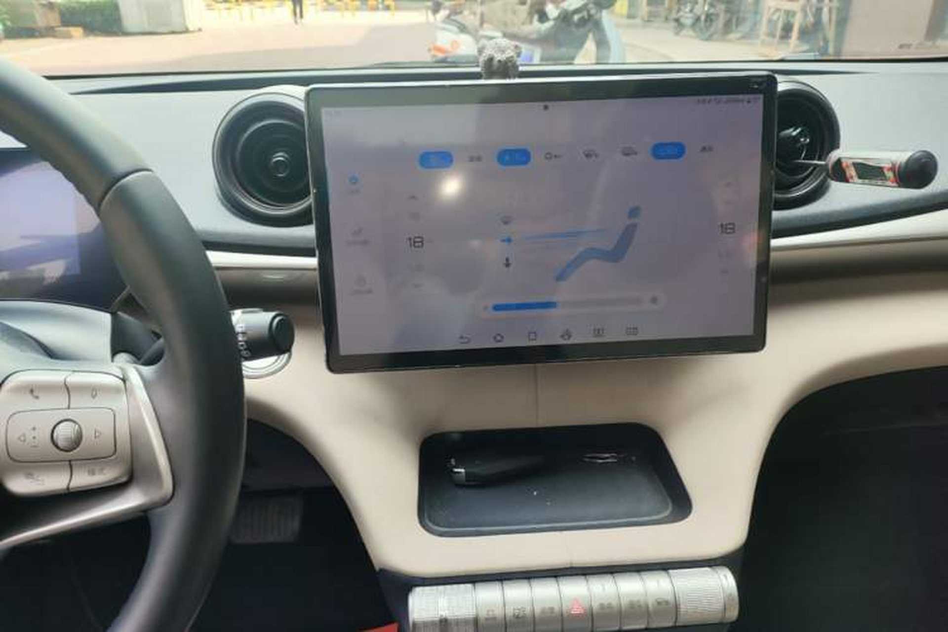Used BYD Dolphin 2024 Honor Edition 420km Fashion Version Audio And AC Panel