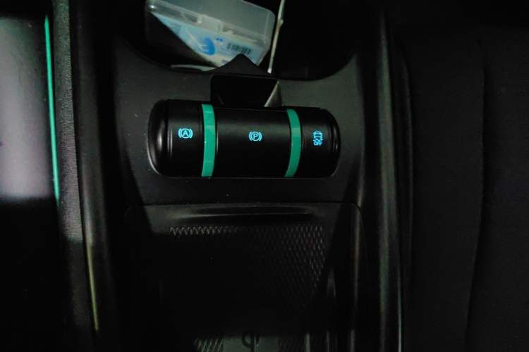Used BYD Dolphin 2024 Honor Edition 420km Fashion Version Gear Lever