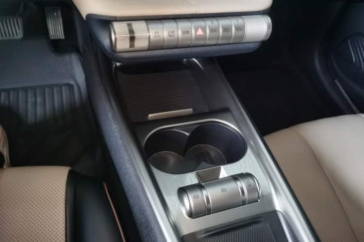 Used BYD Dolphin 2024 Honor Edition 420km Fashion Version Gear Lever