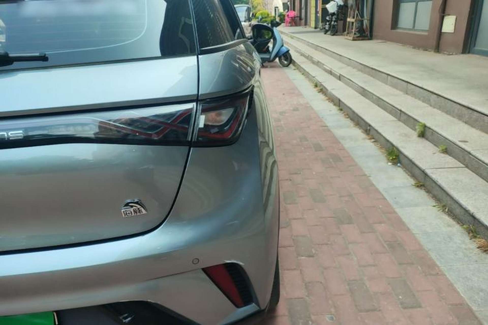 Used BYD Dolphin 2024 Honor Edition 420km Fashion Version Right Rear Taillight