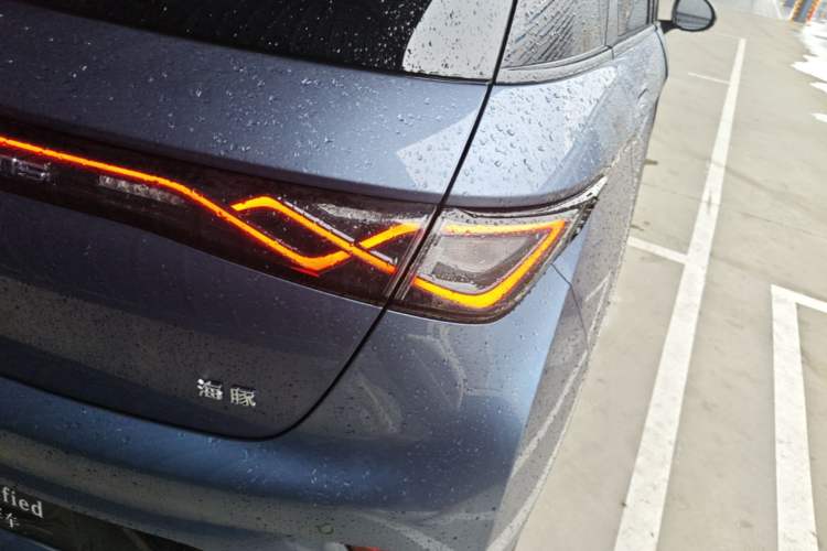 Used BYD Dolphin 2024 Honor Edition 420km Fashion Version Right Rear Taillight