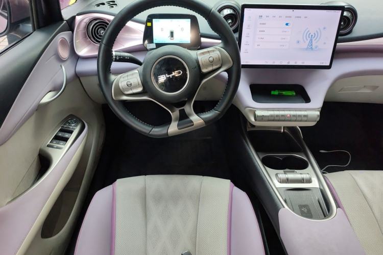 Used BYD Dolphin 2024 Honor Edition 420km Fashion Version Steering Wheel