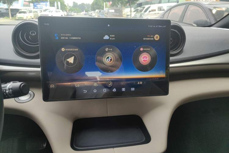 Used BYD Dolphin 2024 Honor Edition 420km Fashion Version Audio And AC Panel