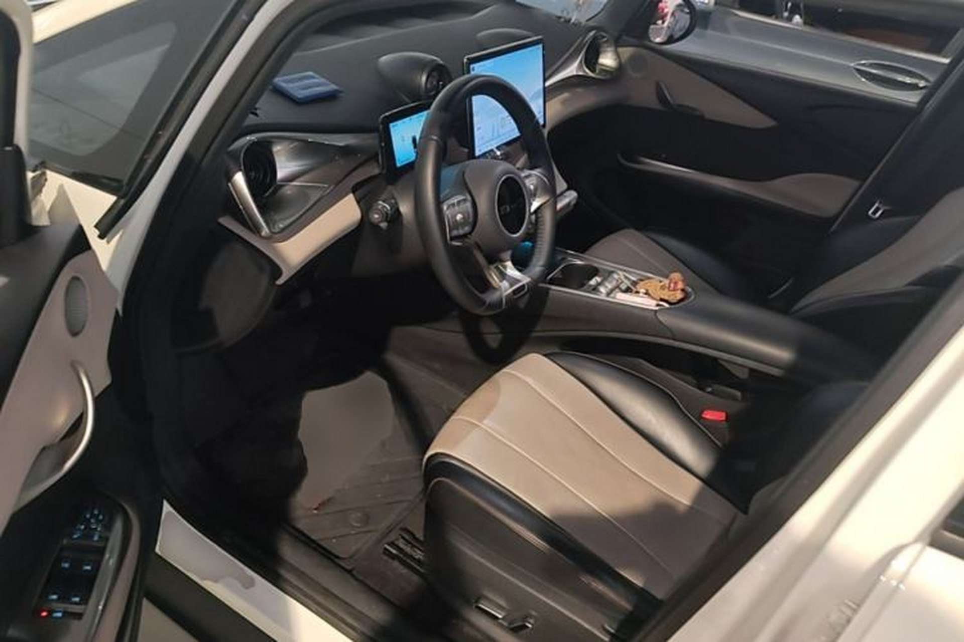 Used BYD Dolphin 2024 Honor Edition 420km Freedom Version Driver Seat