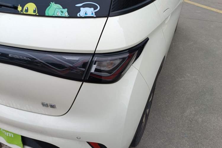 Used BYD Dolphin 2024 Honor Edition 420km Fashion Version Exterior 3