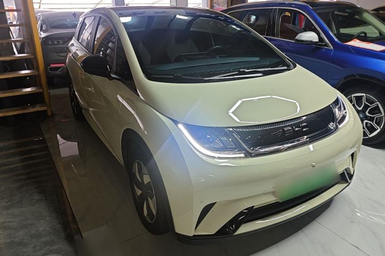Used BYD Dolphin 2024 Honor Edition 420km Fashion Version Front Right 45 Deg