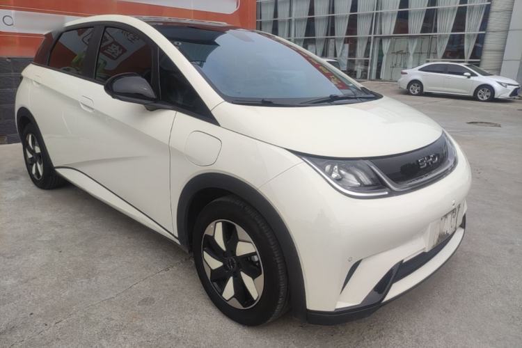 Used BYD Dolphin 2024 Honor Edition 420km Fashion Version Front Right 45 Deg