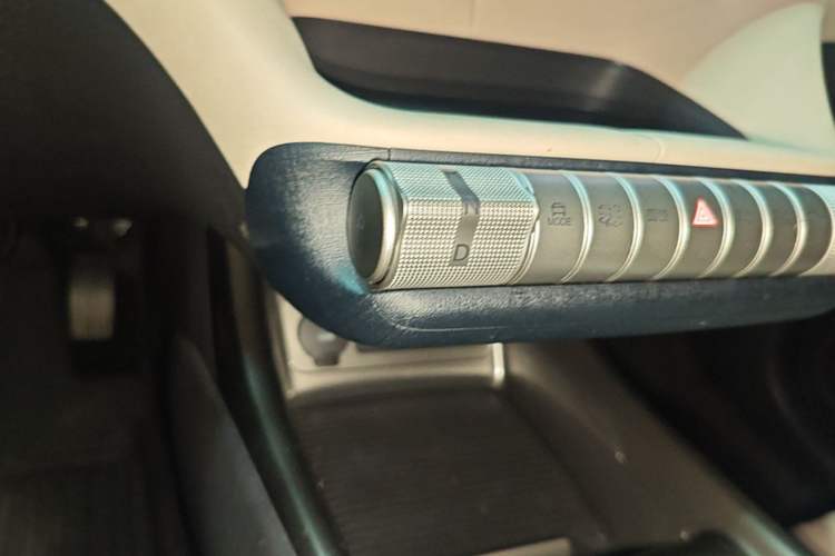 Used BYD Dolphin 2024 Honor Edition 420km Fashion Version Gear Lever