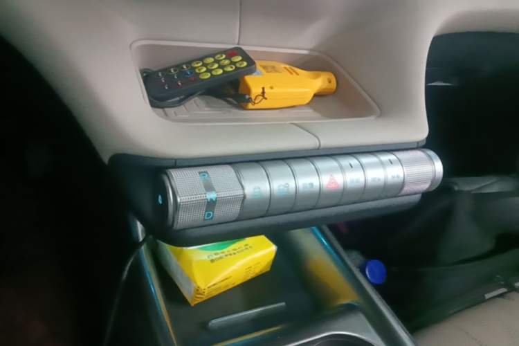 Used BYD Dolphin 2024 Honor Edition 420km Fashion Version Gear Lever