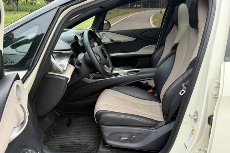 Used BYD Dolphin 2024 Honor Edition 420km Fashion Version Interior 5