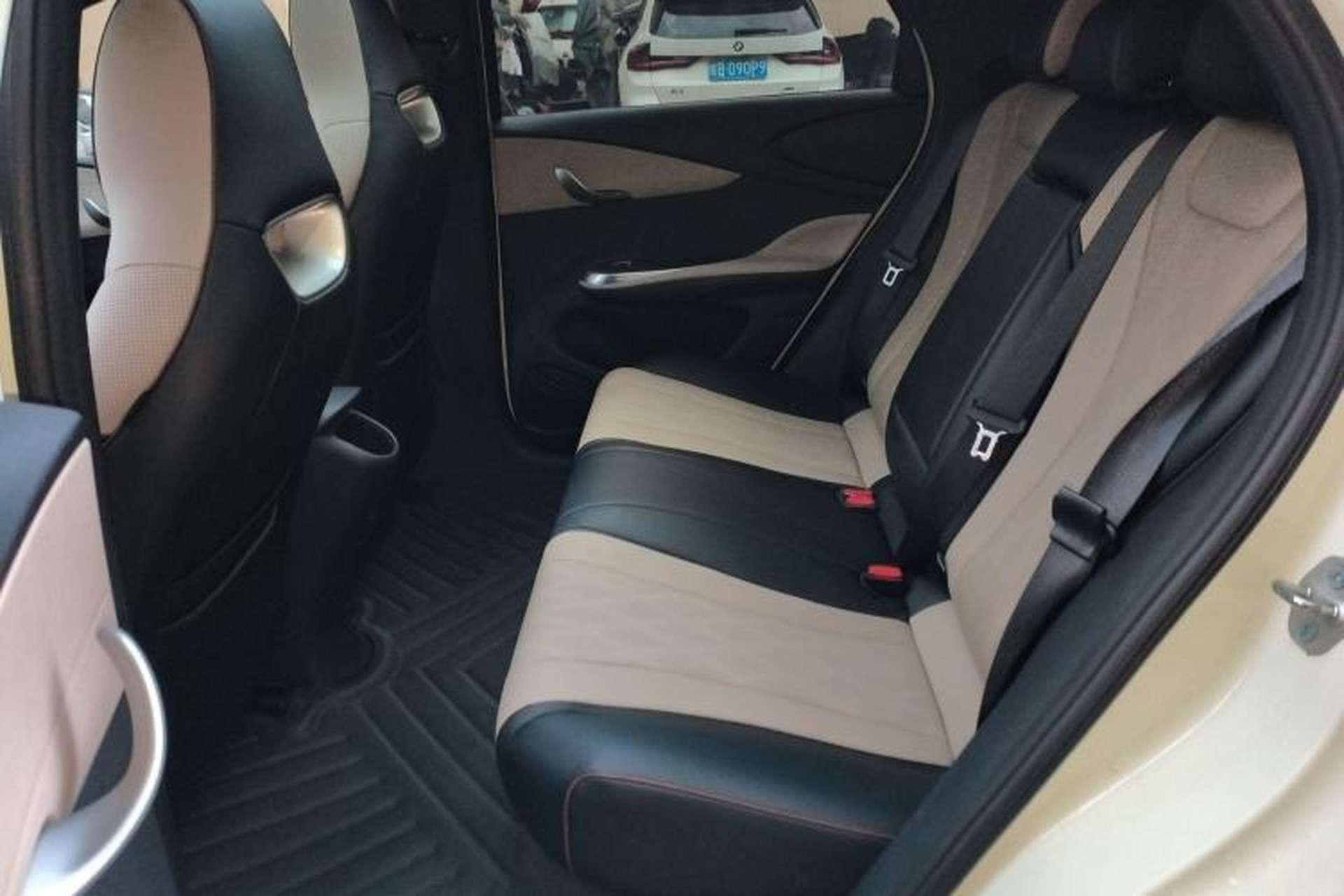 Used BYD Dolphin 2024 Honor Edition 420km Fashion Version Left Rear Seat