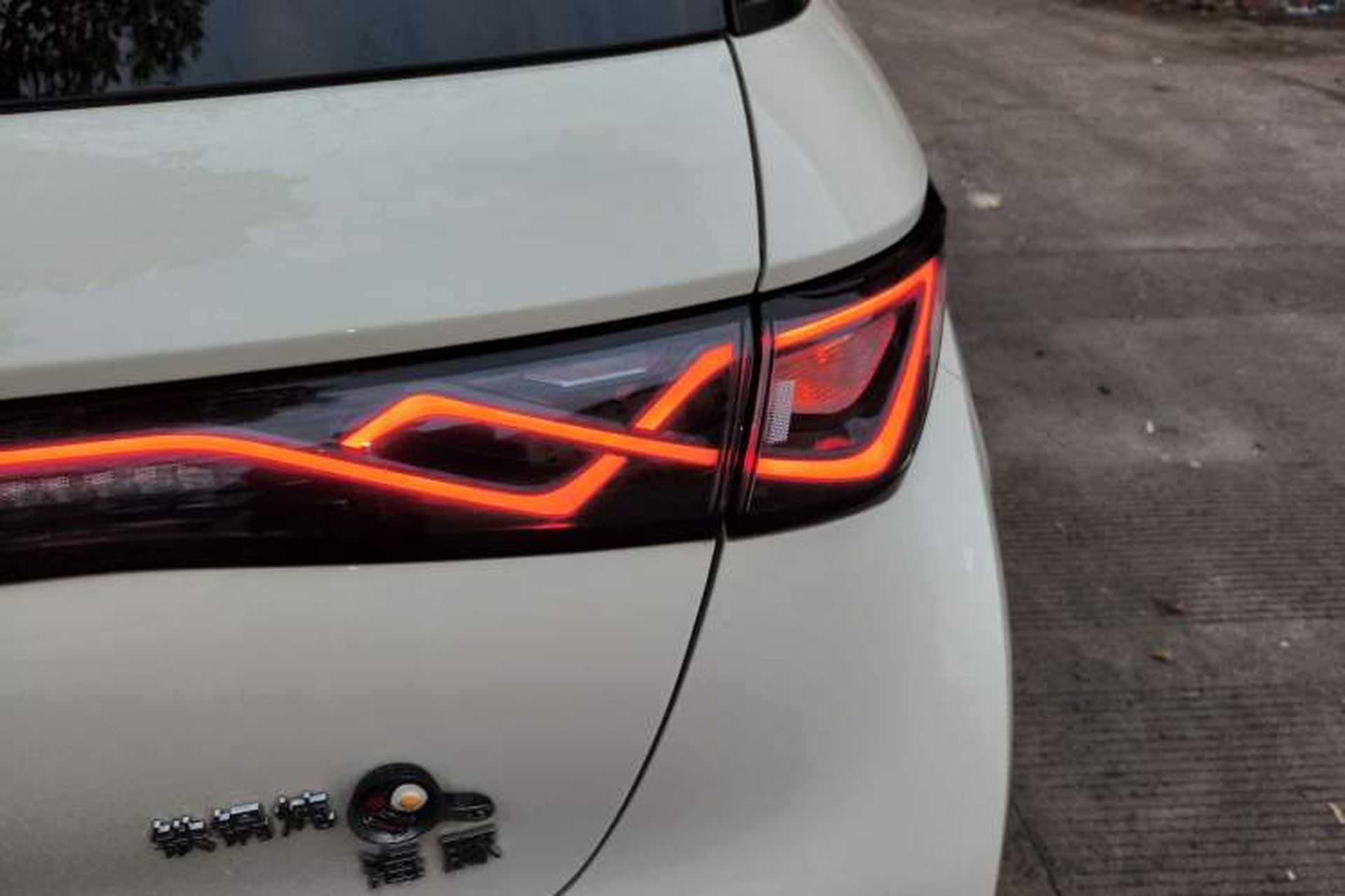 Used BYD Dolphin 2024 Honor Edition 420km Fashion Version Right Rear Taillight