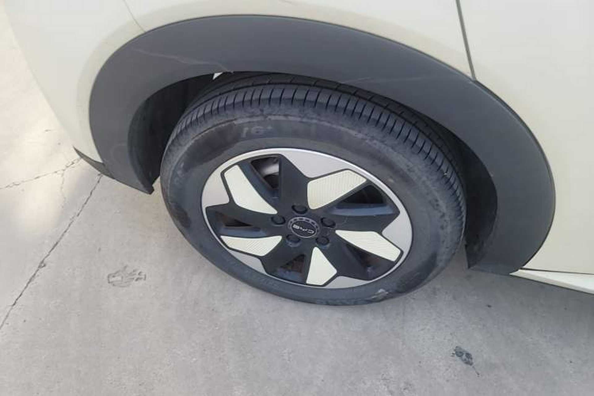 Used BYD Dolphin 2024 Honor Edition 420km Freedom Version Right Rear Wheel Hub