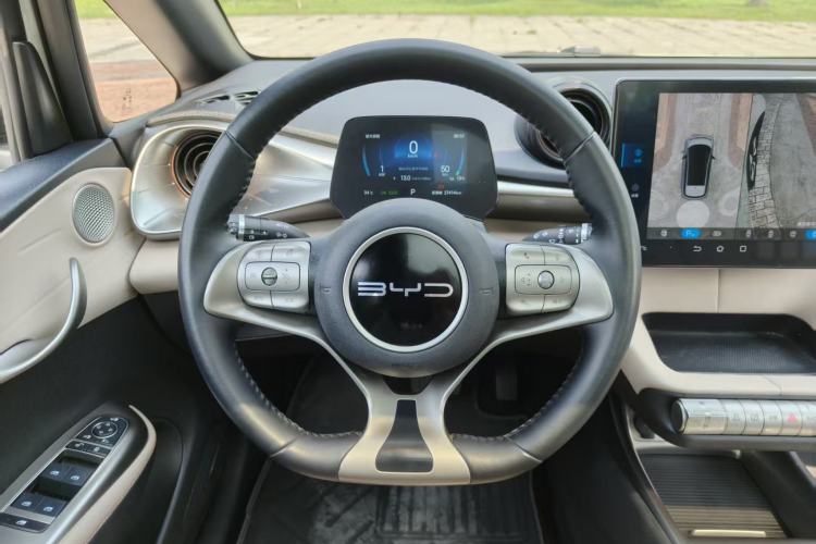 Used BYD Dolphin 2024 Honor Edition 420km Fashion Version Steering Wheel