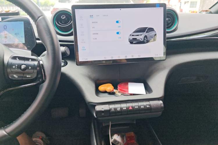 Used BYD Dolphin 2024 Honor Edition 420km Fashion Version Audio And AC Panel