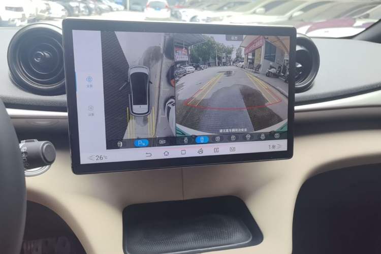 Used BYD Dolphin 2024 Honor Edition 420km Freedom Version Audio And AC Panel