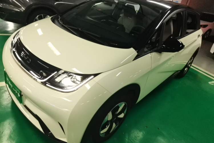 BYD Dolphin 2024 Honor Edition 420km Freedom Version с пробегом Guazi used car, China used car export, Used car for sale, Used cars, Cheapest cars for sale