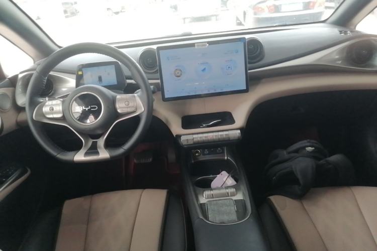Used BYD Dolphin 2024 Honor Edition 420km Freedom Version Center Console