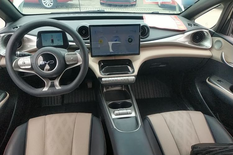 Used BYD Dolphin 2024 Honor Edition 420km Freedom Version Center Console