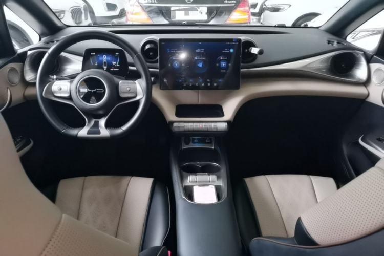 Used BYD Dolphin 2024 Honor Edition 420km Fashion Version Center Console
