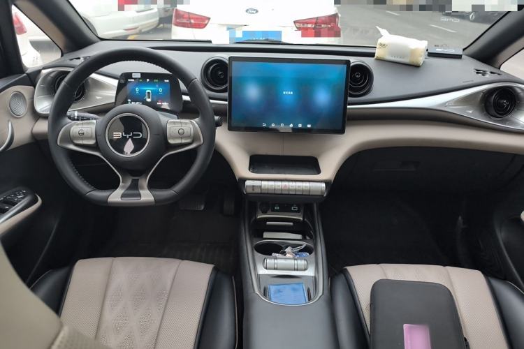 Used BYD Dolphin 2024 Honor Edition 420km Fashion Version Center Console