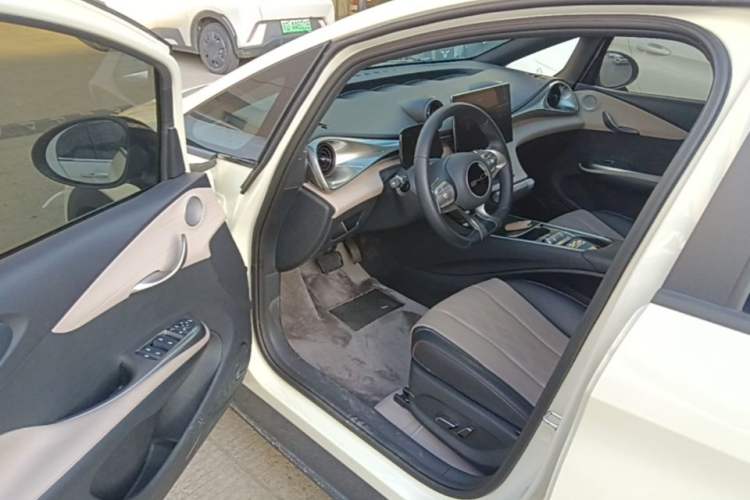Used BYD Dolphin 2024 Honor Edition 420km Fashion Version Driver Seat
