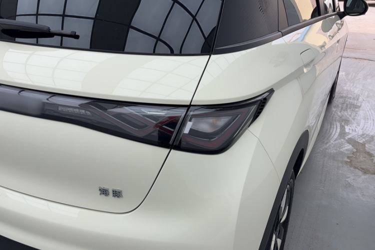 Used BYD Dolphin 2024 Honor Edition 420km Fashion Version Exterior 4