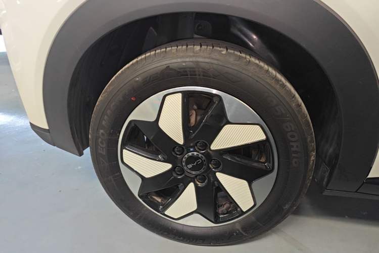 Used BYD Dolphin 2024 Honor Edition 420km Fashion Version Exterior 5