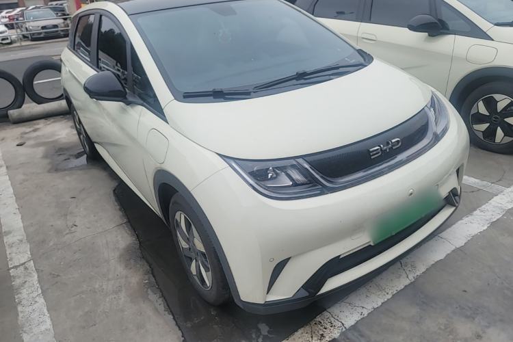 Used BYD Dolphin 2024 Honor Edition 420km Fashion Version Front Right 45 Deg