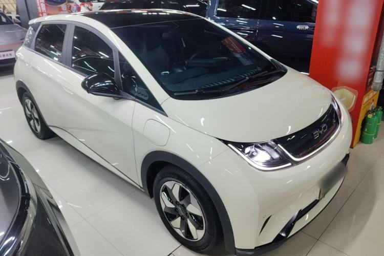 Used BYD Dolphin 2024 Honor Edition 420km Fashion Version Front Right 45 Deg