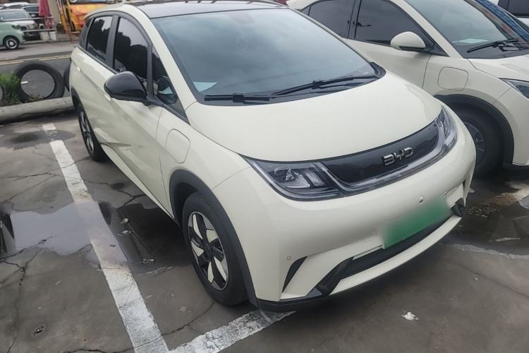 Used BYD Dolphin 2024 Honor Edition 420km Fashion Version Front Right 45 Deg