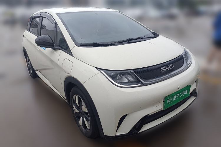 Used BYD Dolphin 2024 Honor Edition 420km Freedom Version Front Right 45 Deg
