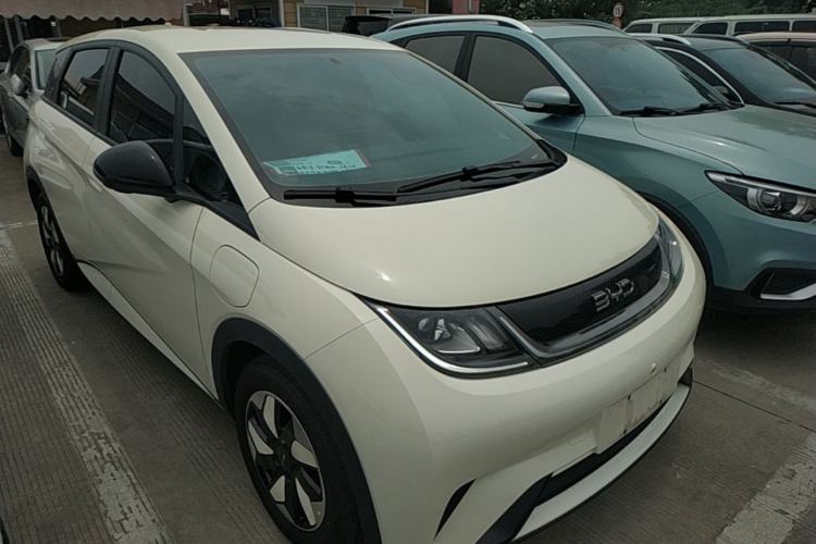 Used BYD Dolphin 2024 Honor Edition 420km Freedom Version Front Right 45 Deg