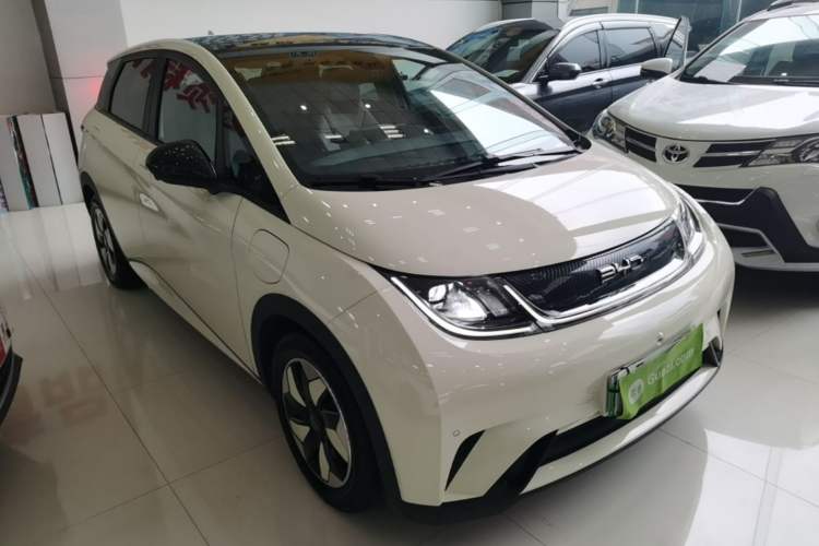 Used BYD Dolphin 2024 Honor Edition 420km Fashion Version Front Right 45 Deg