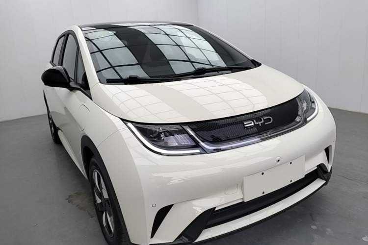 Used BYD Dolphin 2024 Honor Edition 420km Fashion Version Front Right 45 Deg