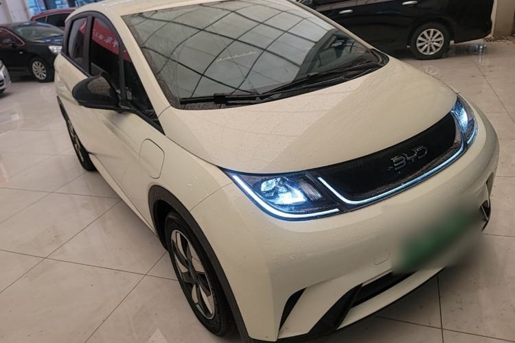 Used BYD Dolphin 2024 Honor Edition 420km Freedom Version Front Right 45 Deg