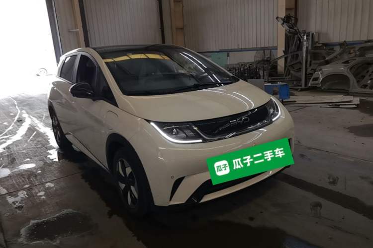 Used BYD Dolphin 2024 Honor Edition 420km Fashion Version Front Right 45 Deg