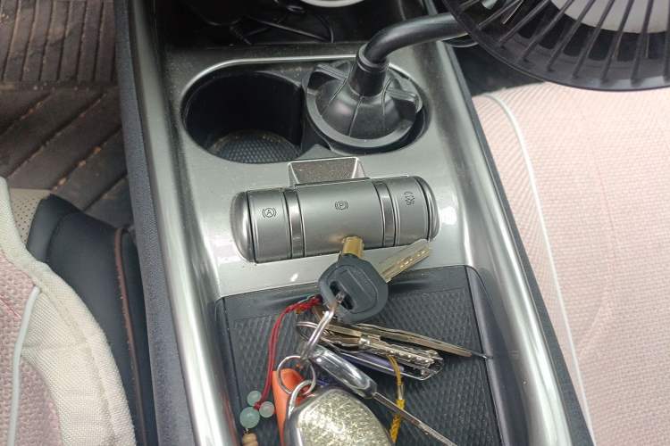Used BYD Dolphin 2024 Honor Edition 420km Freedom Version Gear Lever