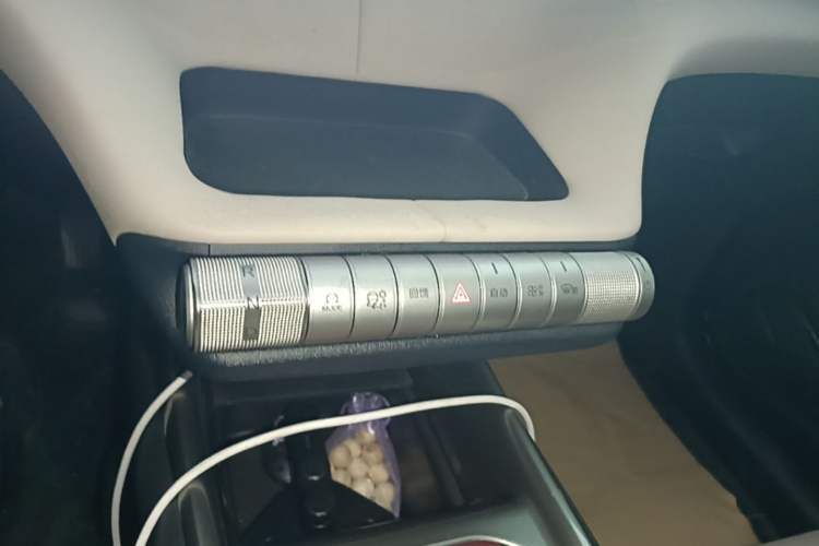 Used BYD Dolphin 2024 Honor Edition 420km Fashion Version Gear Lever
