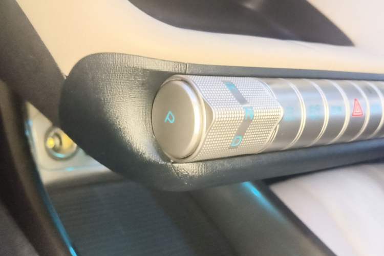 Used BYD Dolphin 2024 Honor Edition 420km Freedom Version Gear Lever