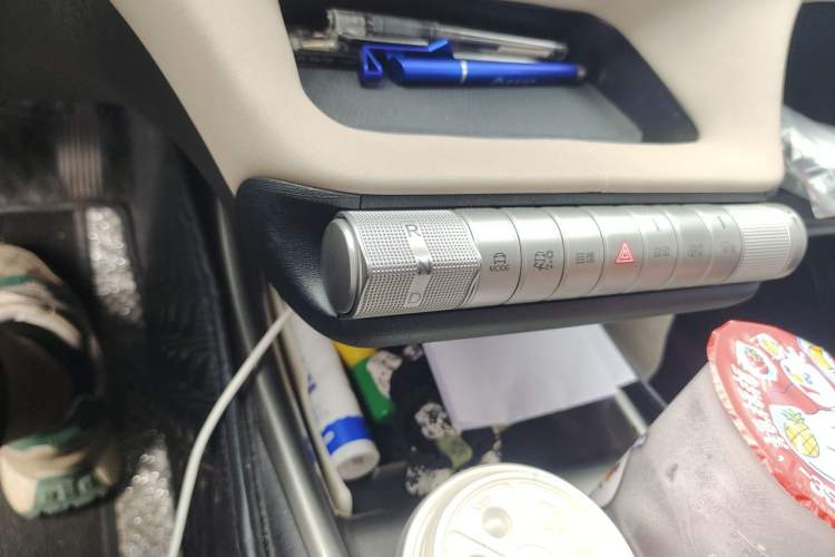 Used BYD Dolphin 2024 Honor Edition 420km Fashion Version Gear Lever