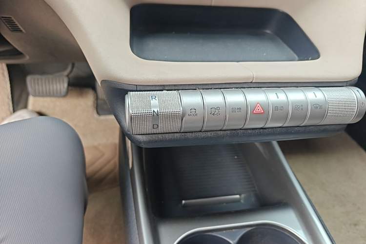 Used BYD Dolphin 2024 Honor Edition 420km Fashion Version Gear Lever