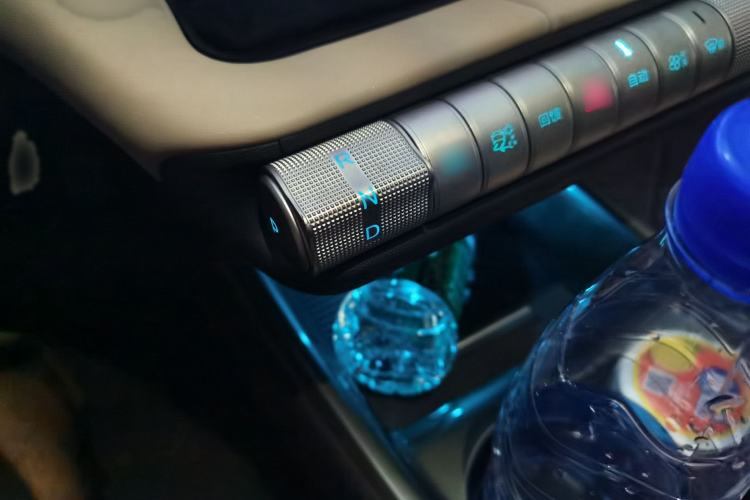 Used BYD Dolphin 2024 Honor Edition 420km Fashion Version Gear Lever