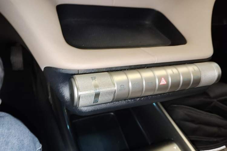 Used BYD Dolphin 2024 Honor Edition 420km Freedom Version Gear Lever