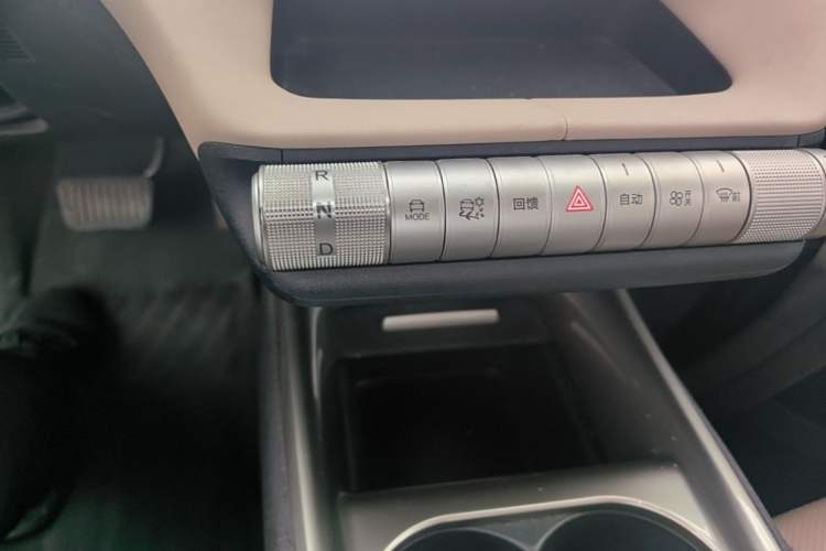 Used BYD Dolphin 2024 Honor Edition 420km Fashion Version Gear Lever