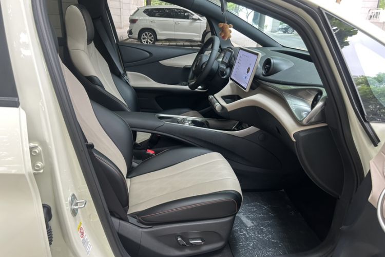 Used BYD Dolphin 2024 Honor Edition 420km Fashion Version Interior 11