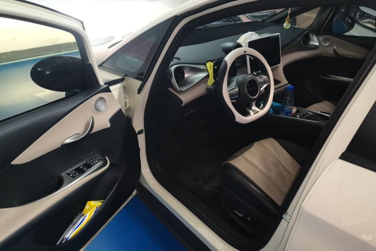 Used BYD Dolphin 2024 Honor Edition 420km Fashion Version Interior 3