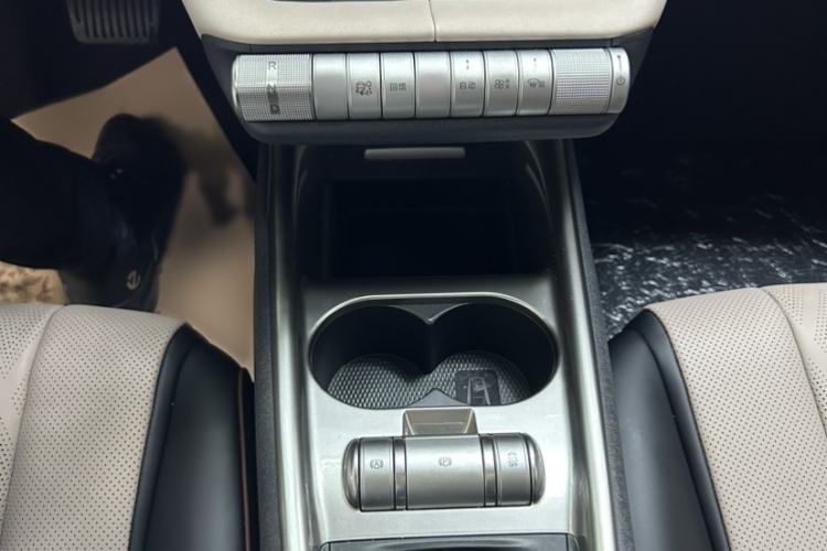 Used BYD Dolphin 2024 Honor Edition 420km Fashion Version Interior 4
