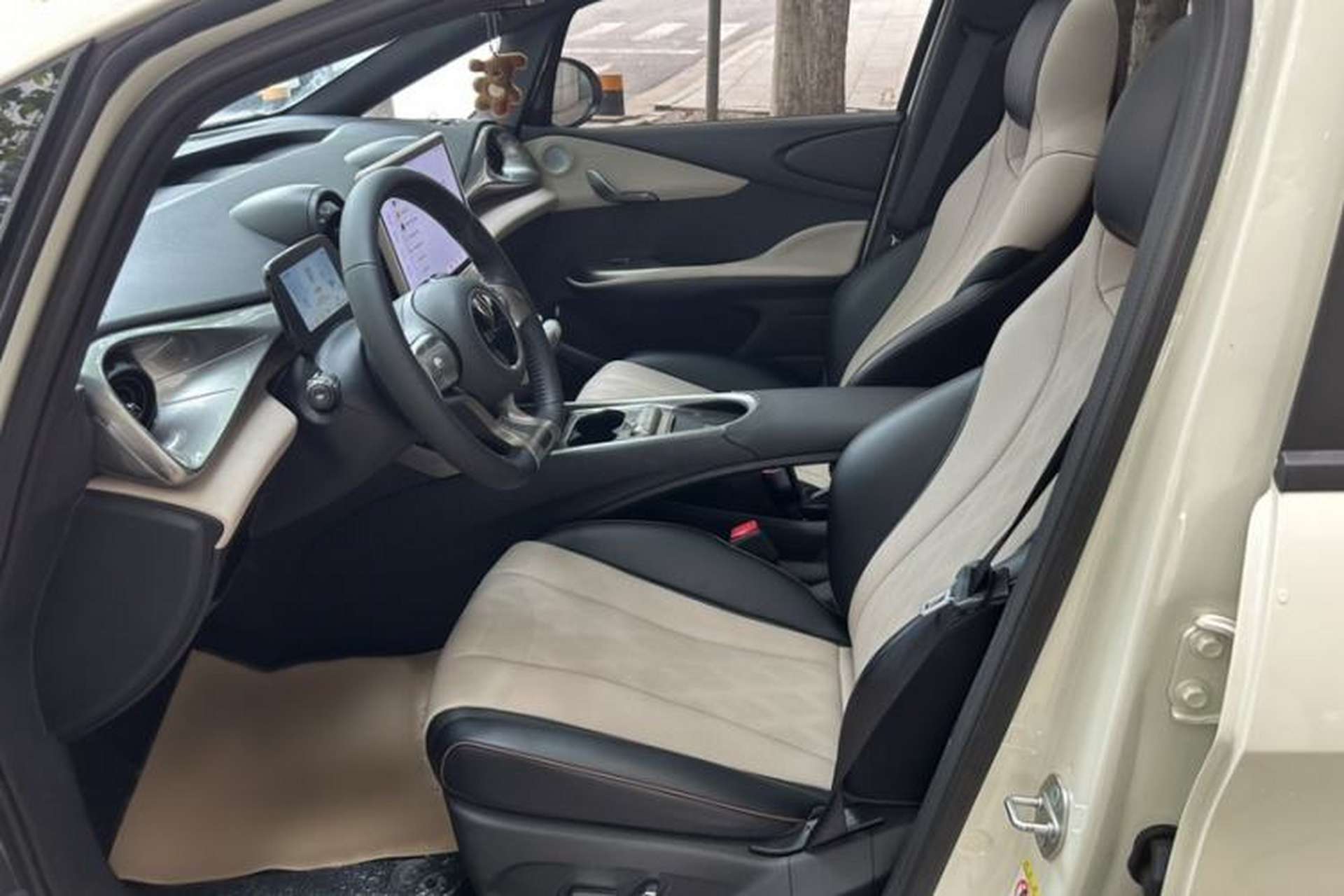 Used BYD Dolphin 2024 Honor Edition 420km Fashion Version Interior 7