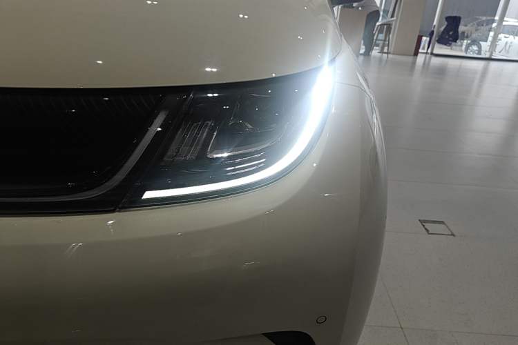 Used BYD Dolphin 2024 Honor Edition 420km Fashion Version Left Front Headlight
